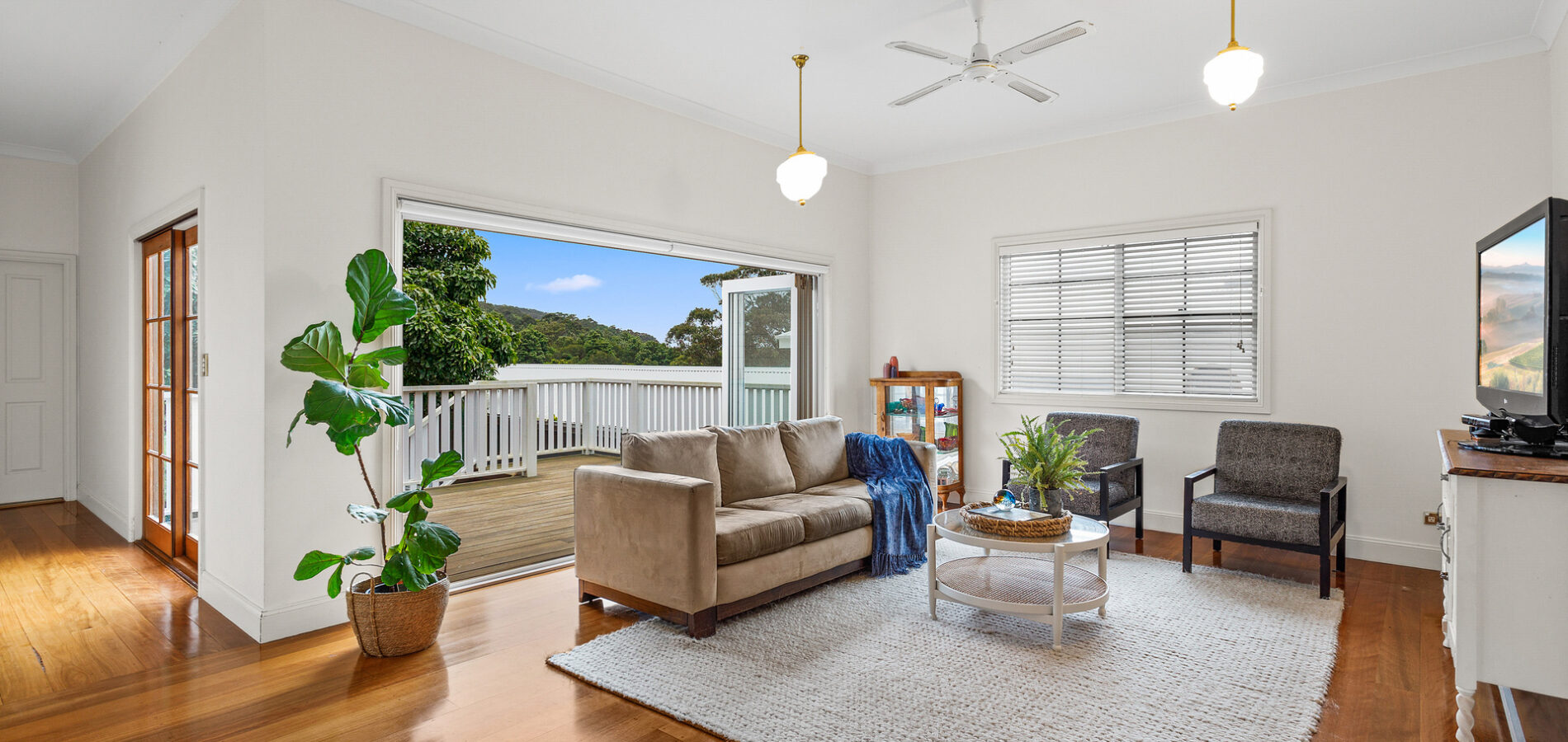 Sold - 5 The Waves - New Property in Thirroul - Real Estate by Laurie Johnston