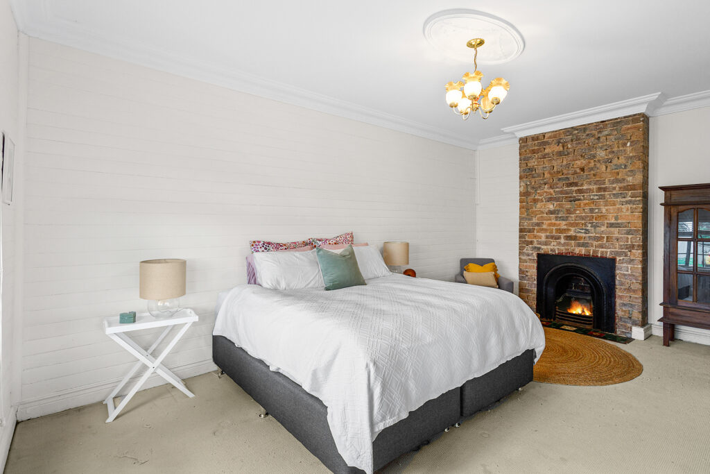 Sold - 5 The Waves - New Property in Thirroul - Real Estate by Laurie Johnston