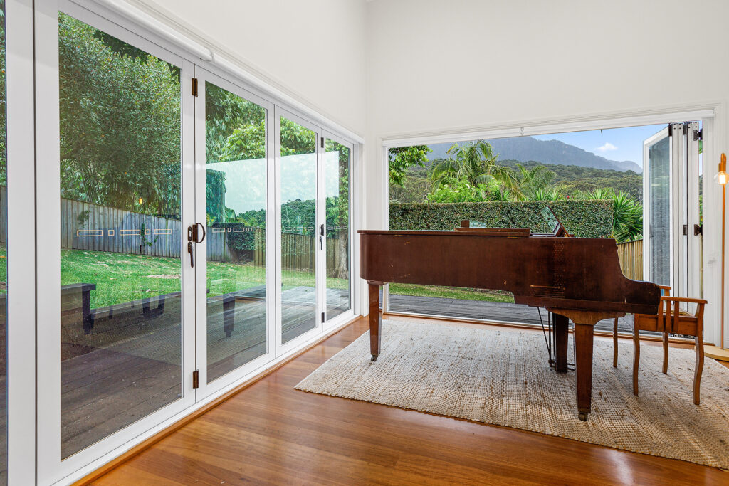 Sold - 5 The Waves - New Property in Thirroul - Real Estate by Laurie Johnston