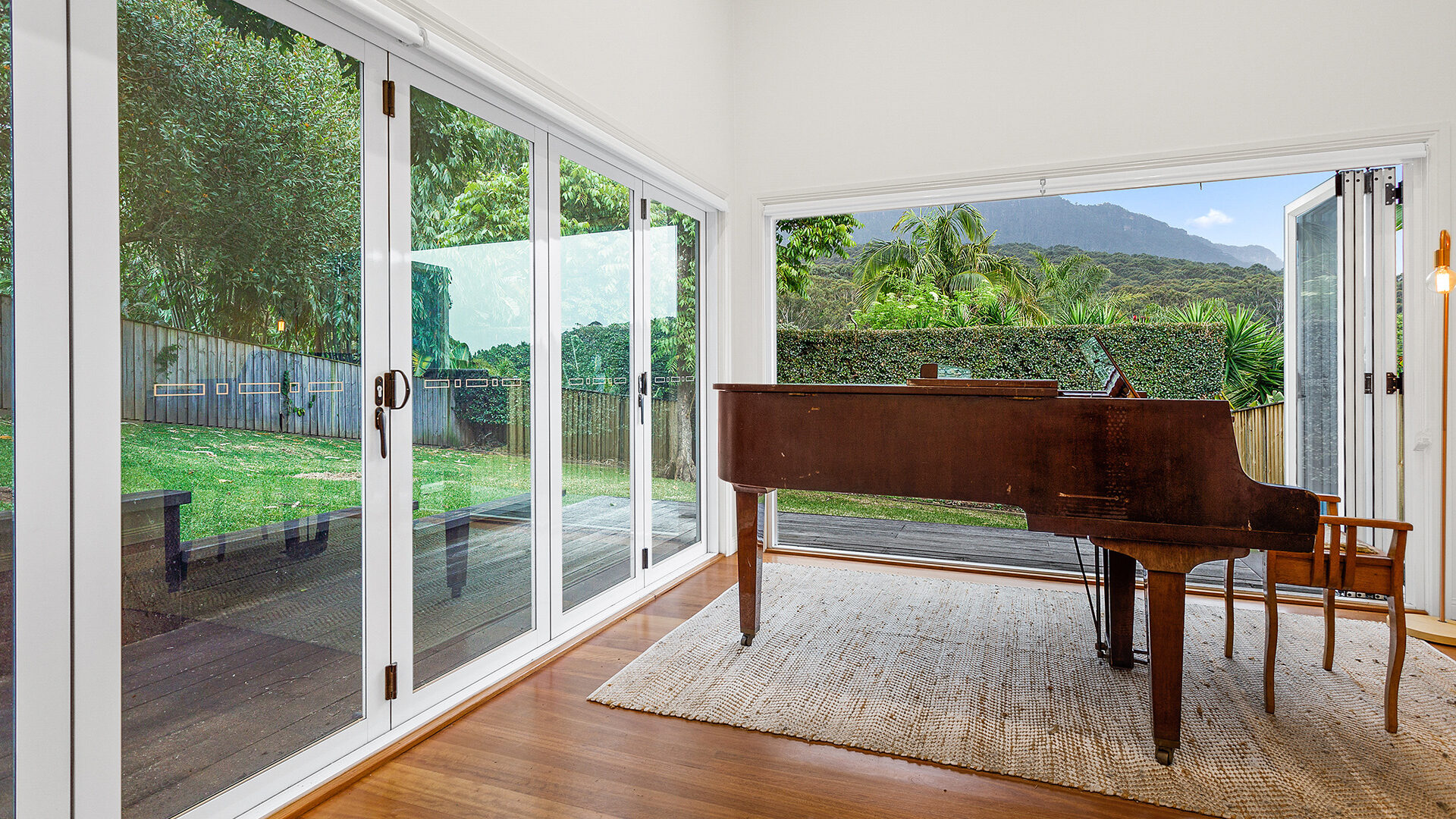 Sold - 5 The Waves - New Property in Thirroul - Real Estate by Laurie Johnston