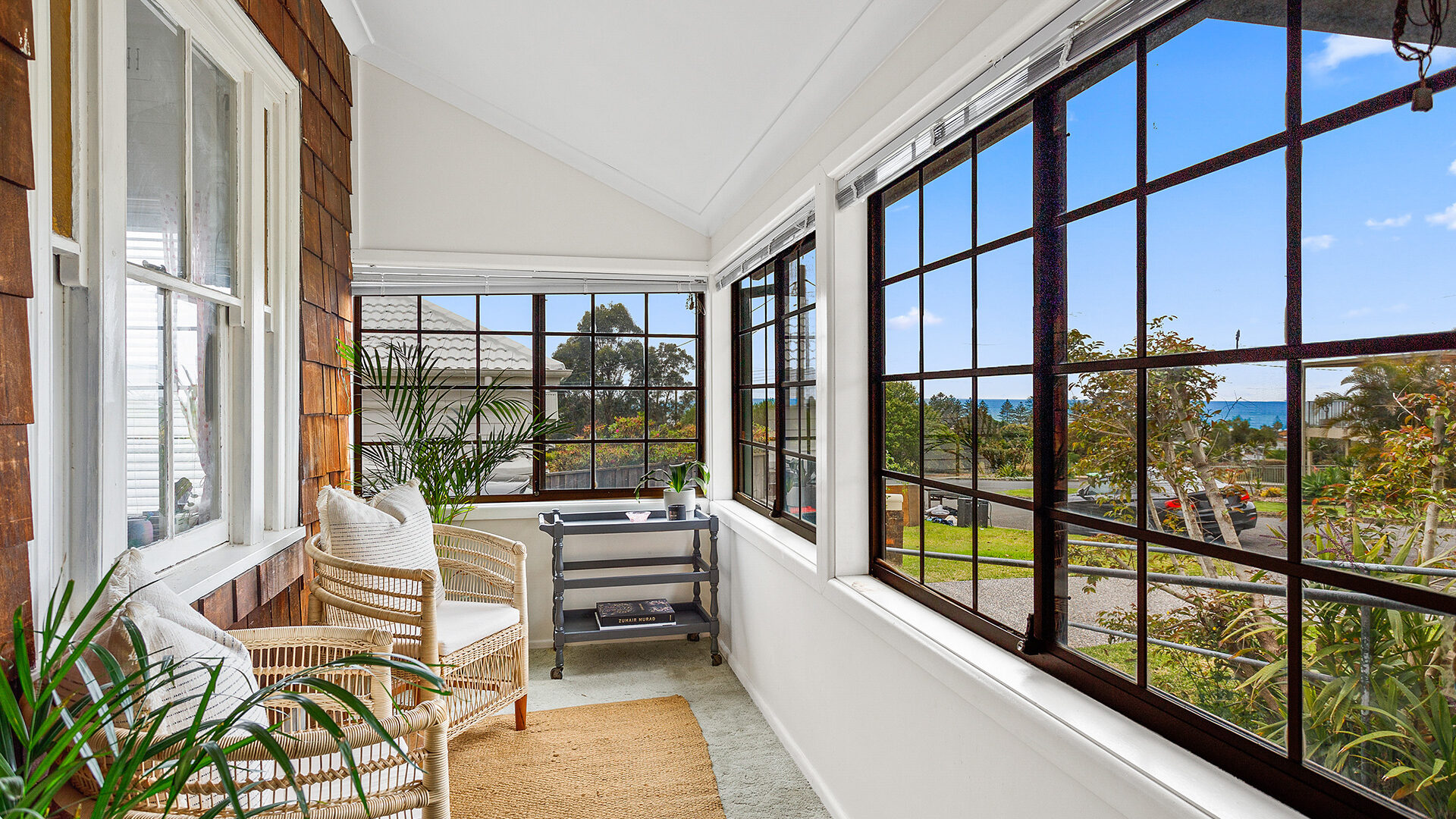 Sold - 5 The Waves - New Property in Thirroul - Real Estate by Laurie Johnston
