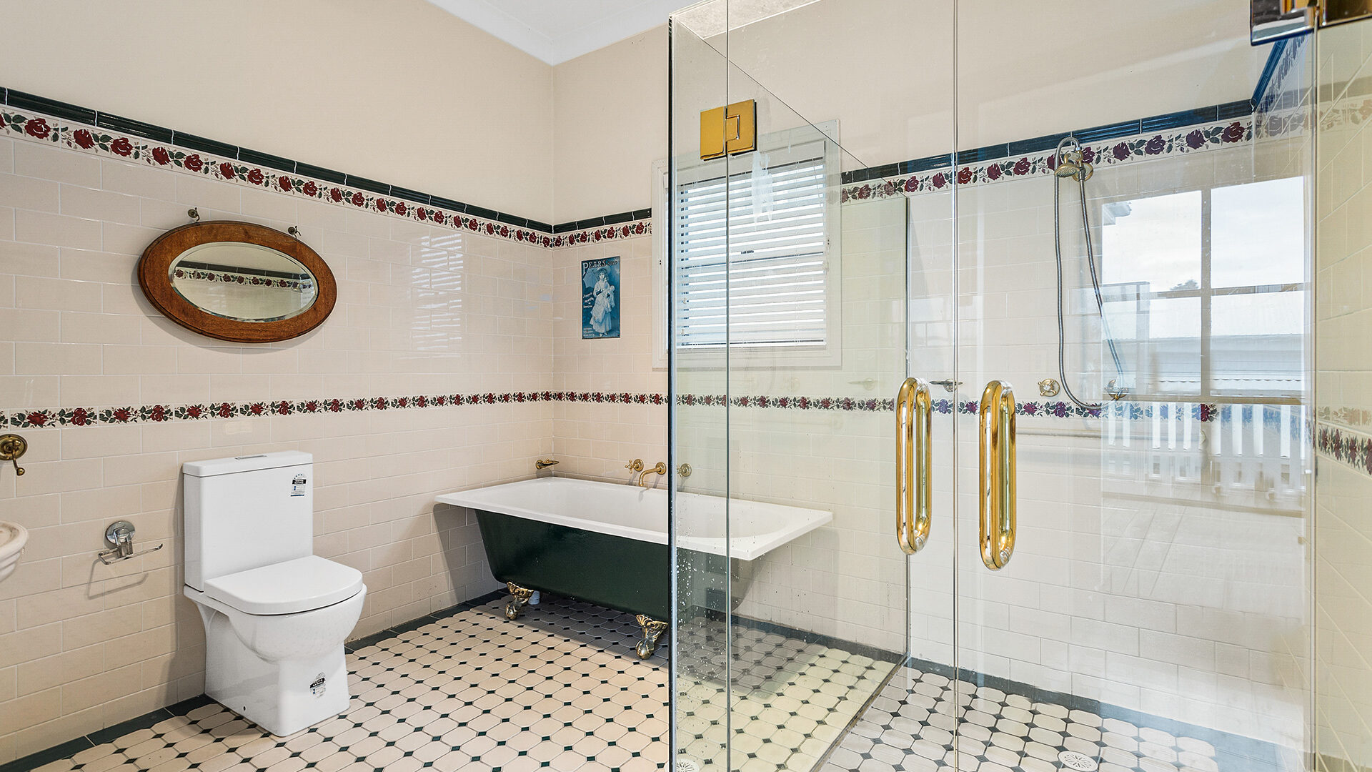 Sold - 5 The Waves - New Property in Thirroul - Real Estate by Laurie Johnston