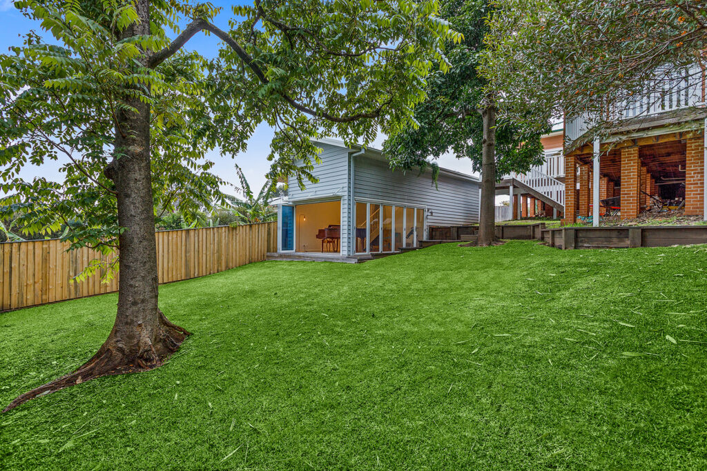 Sold - 5 The Waves - New Property in Thirroul - Real Estate by Laurie Johnston