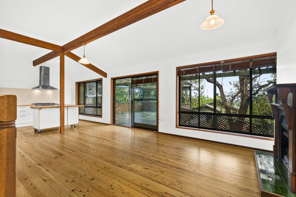 Sold - 39 Fords Road - New Property in Thirroul - Real Estate by Laurie Johnston