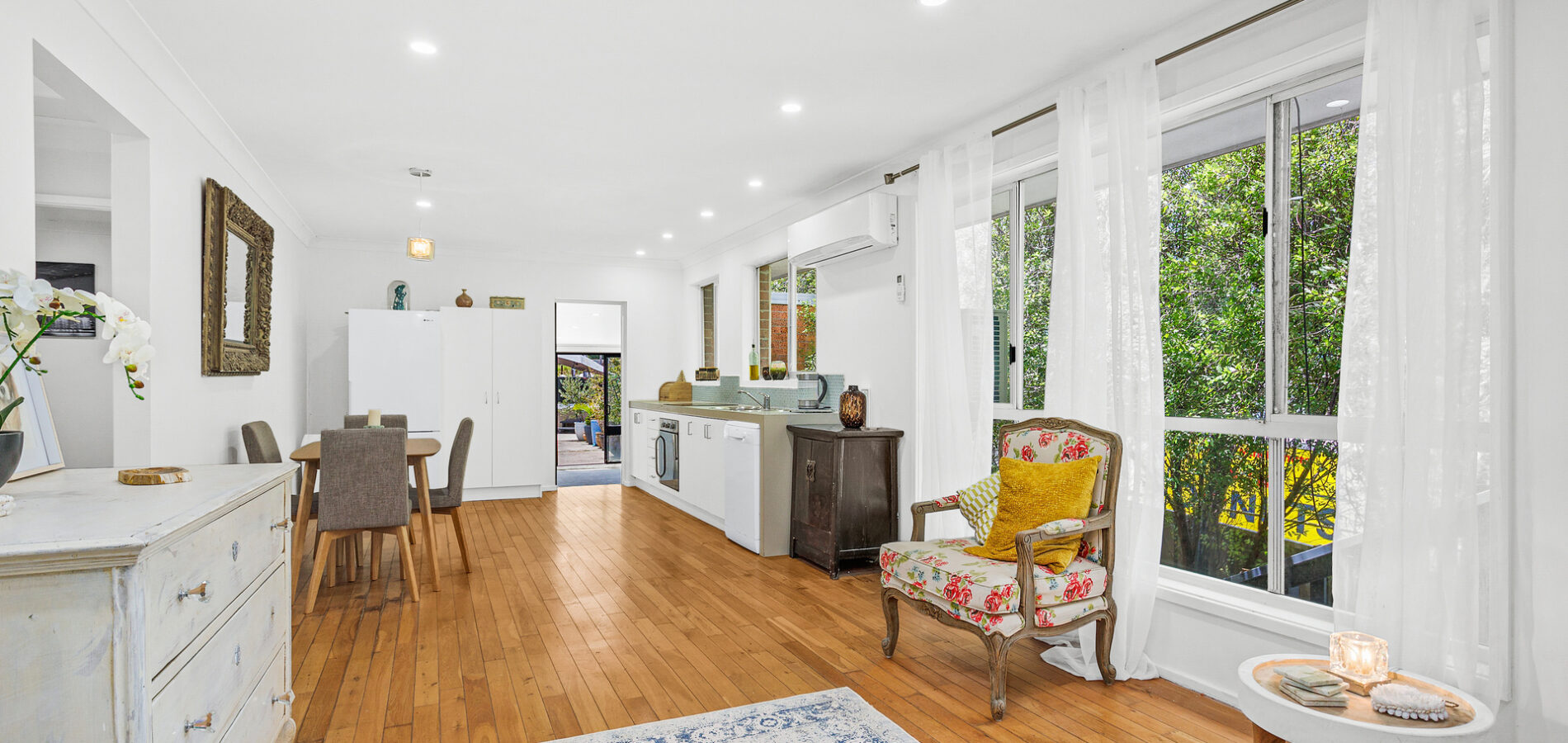 2/2 Redman Avenue, Thirroul
