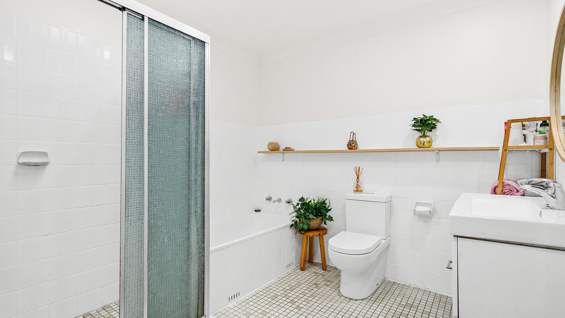 Sold - 2/2 Redman Avenue - New Property in Thirroul - Real Estate by Vanessa Denison-Pender