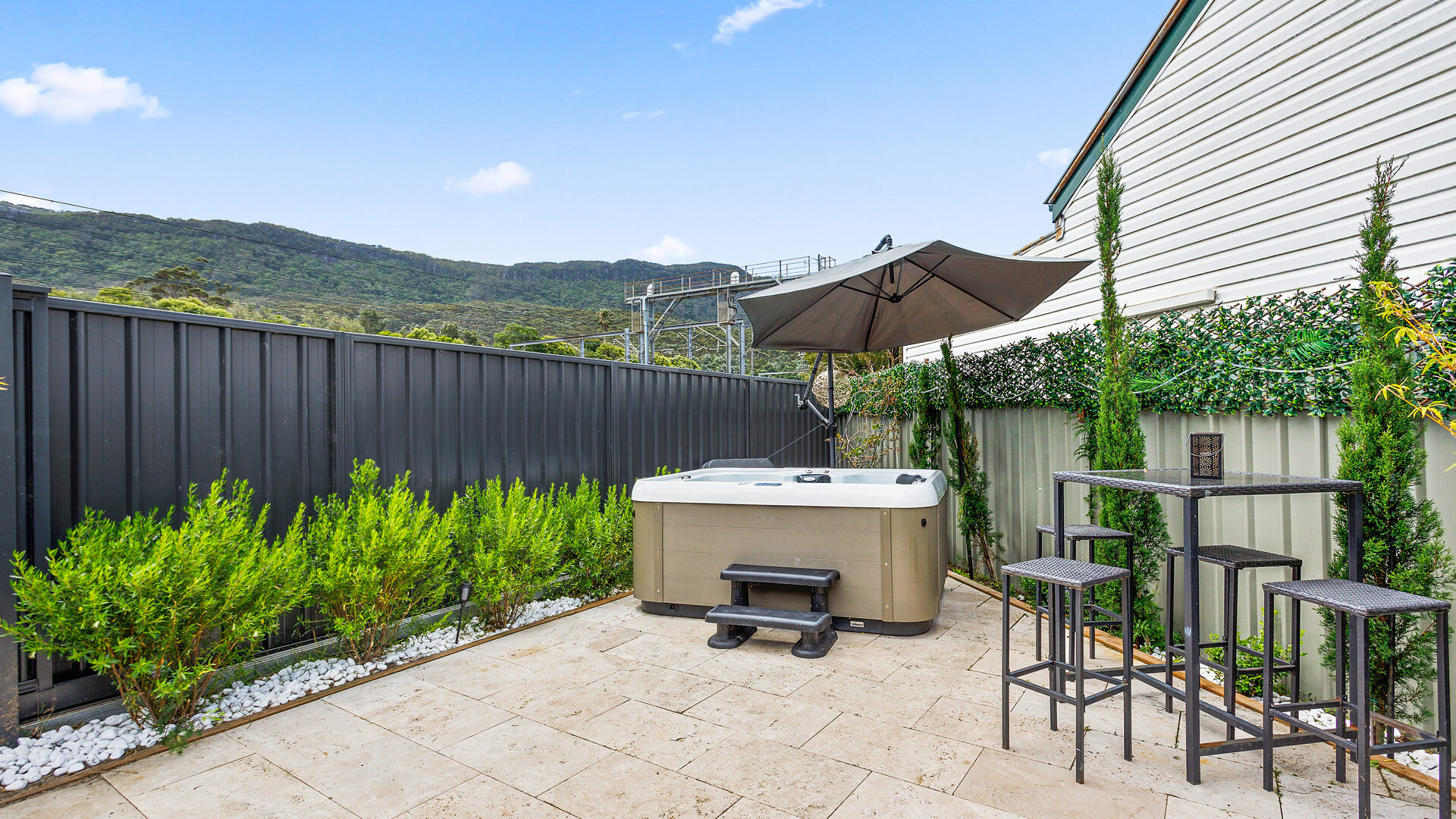 Sold - 2/2 Redman Avenue - New Property in Thirroul - Real Estate by Vanessa Denison-Pender