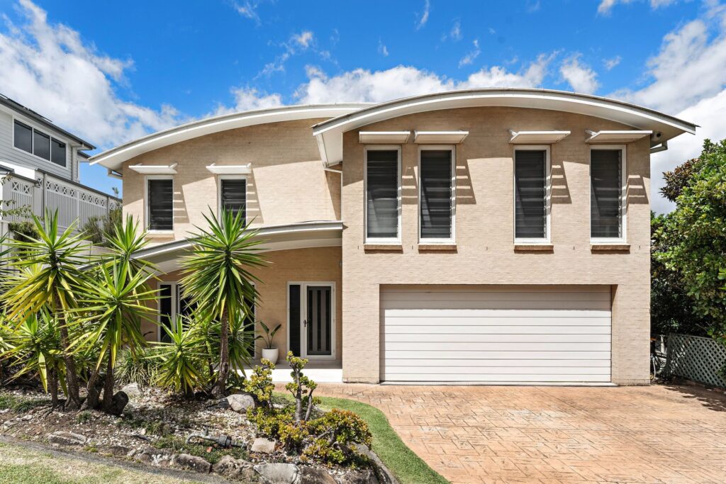 Sold - 11 Mountain Road - New Property in Austinmer - Real Estate by Vanessa Denison-Pender