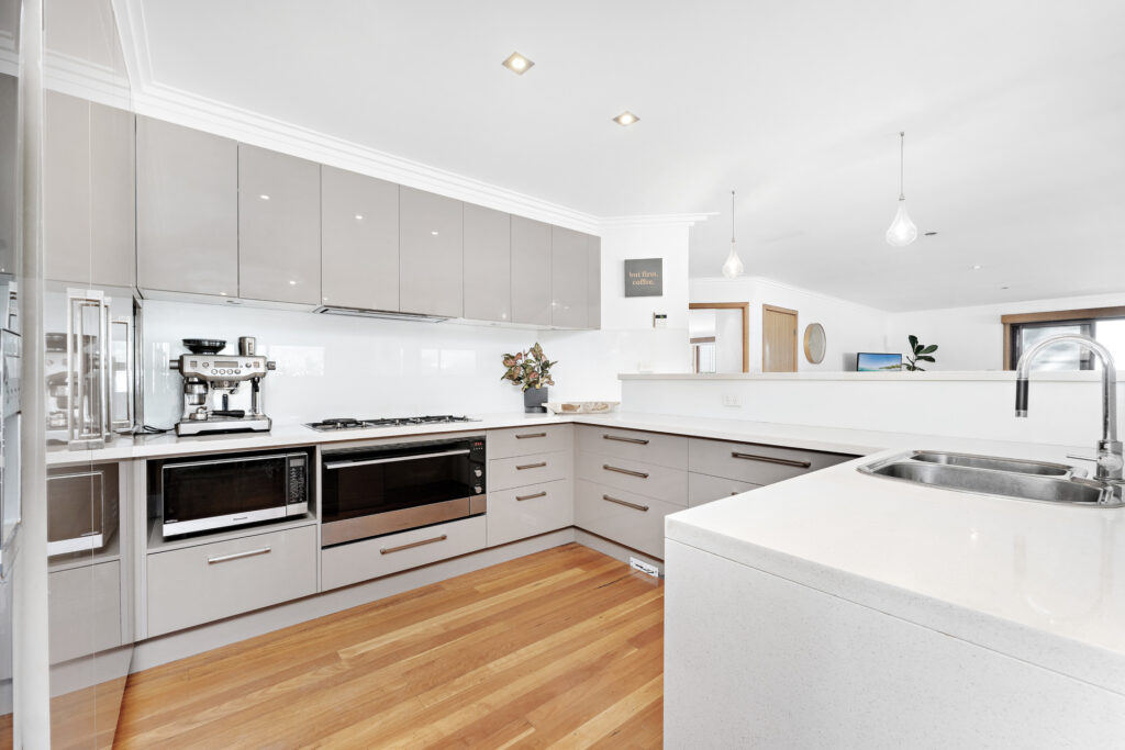 Sold - 11 Mountain Road - New Property in Austinmer - Real Estate by Vanessa Denison-Pender
