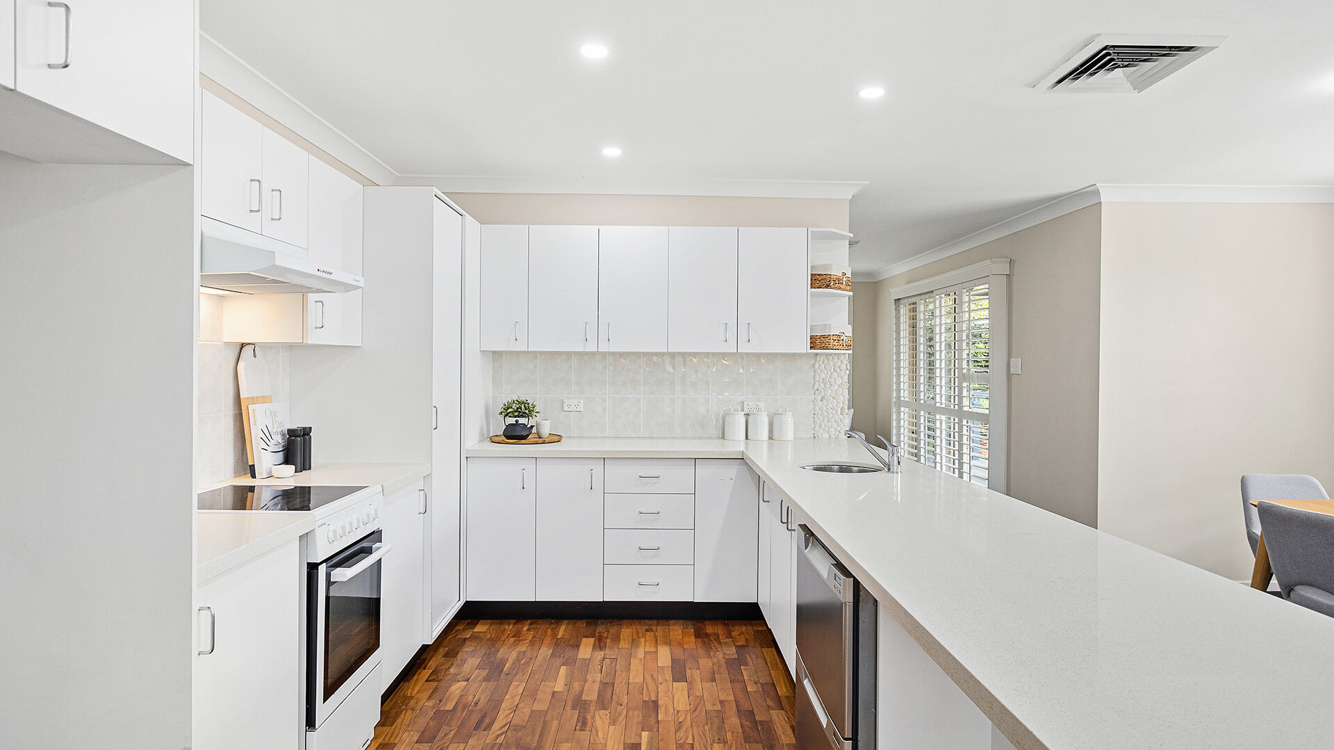 Sold - 5 Chadwick Grove - New Property in Helensburgh - Real Estate by Vanessa Denison-Pender