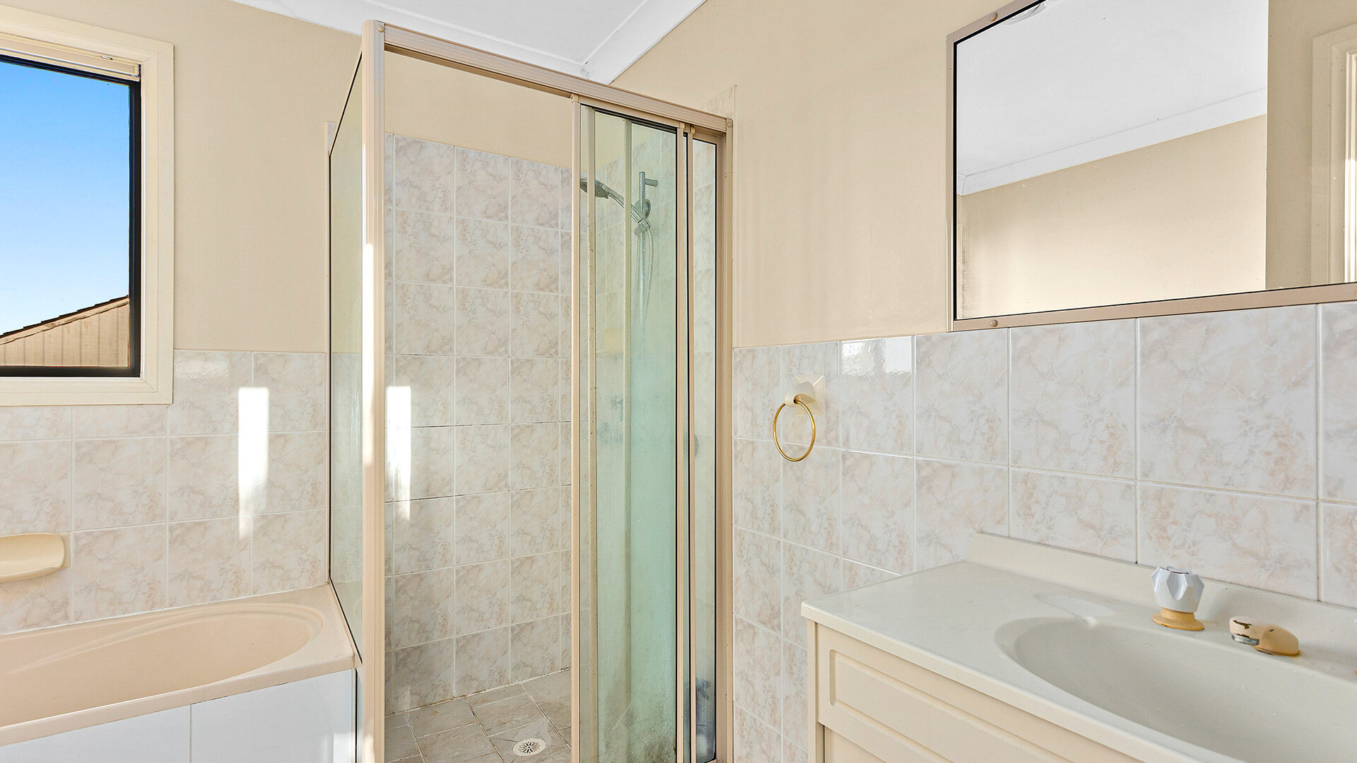 Sold - 1/70 Gray Street - New Property in Woonona - Real Estate by Laurie Johnston