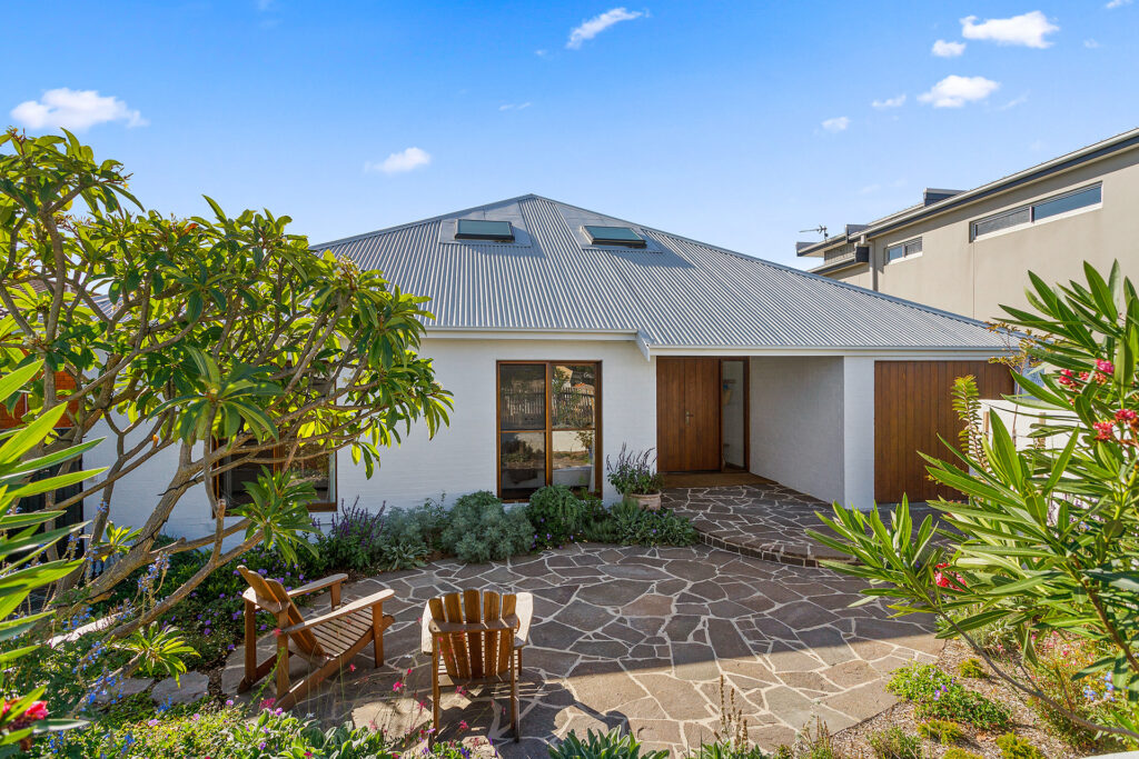 Sold - 9 Gwinganna Avenue - New Property in Kiama - Real Estate by Vanessa Denison-Pender