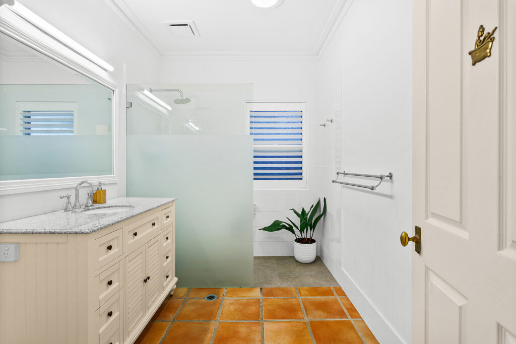 Sold - 16 Dorrigo Avenue - New Property in Woonona - Real Estate by Vanessa Denison-Pender
