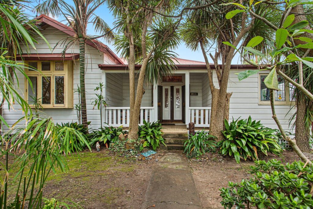 Sold - 39 The Esplanade - New Property in Thirroul - Real Estate by 
