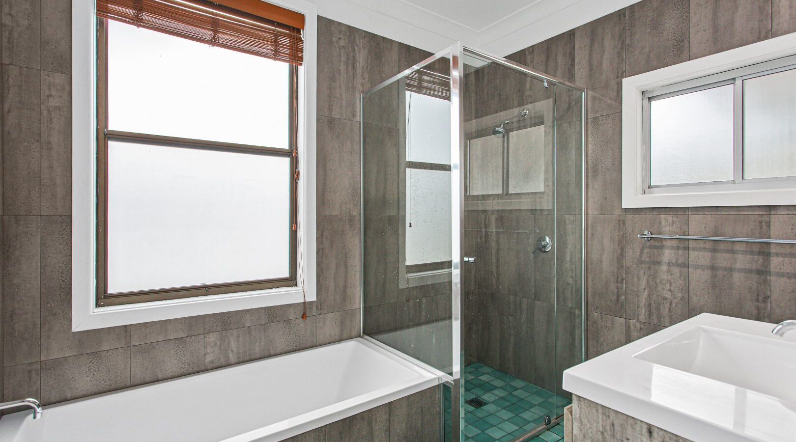 Sold - 39 The Esplanade - New Property in Thirroul - Real Estate by 
