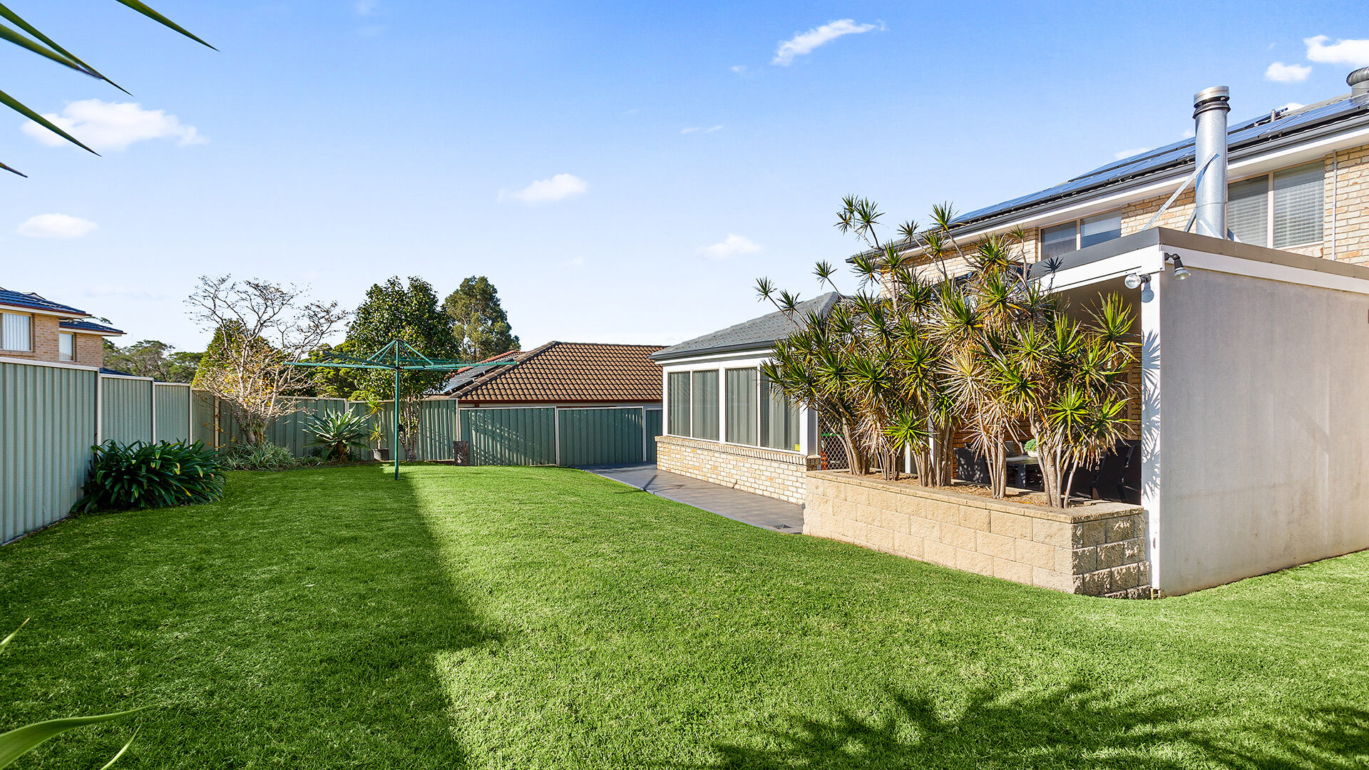 Sold - 24 Lyrebird Way - New Property in Farmborough Heights - Real Estate by David Greenwood
