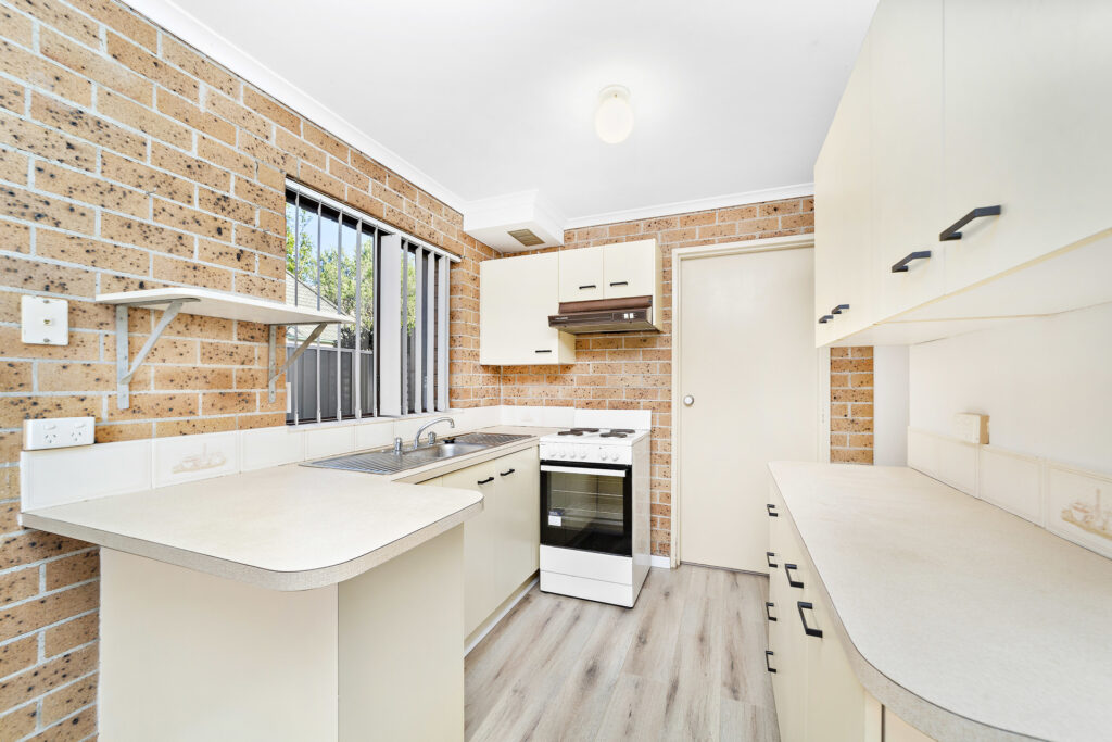 4/1 Bourke Street, Fairy Meadow NSW 2519 - photo 2
