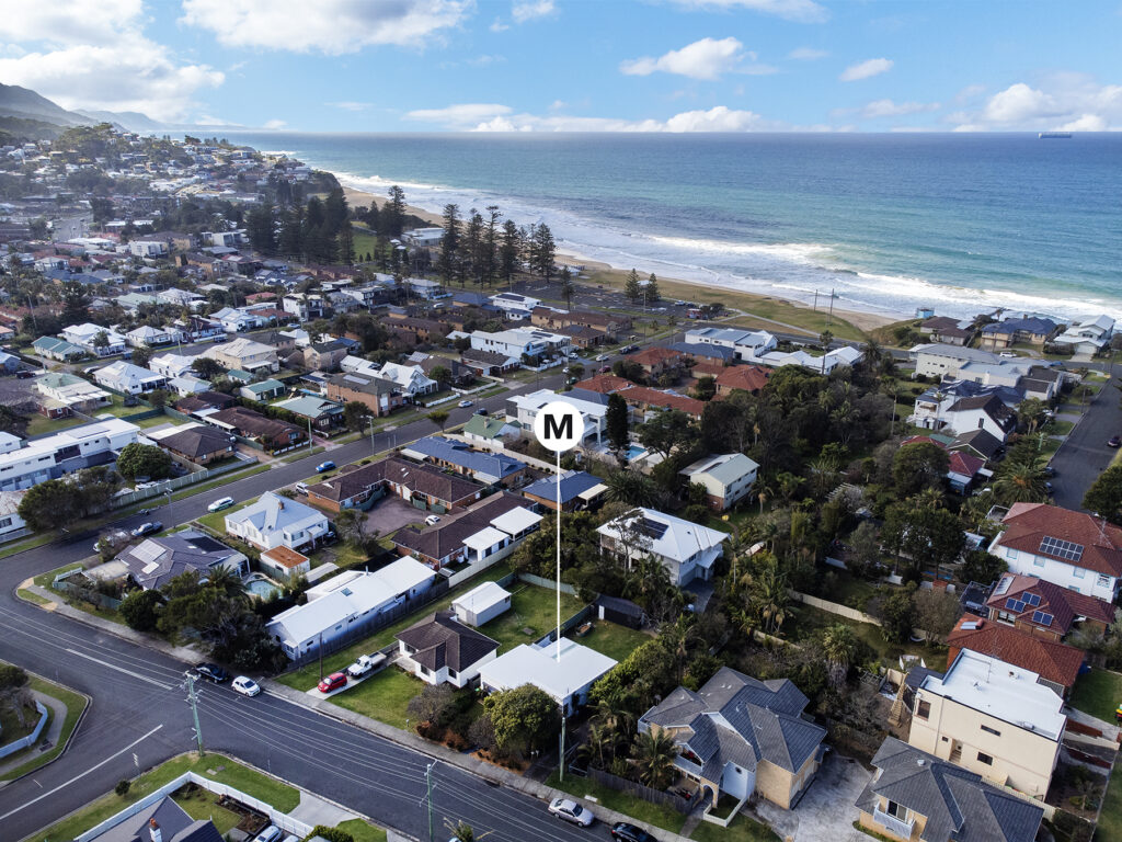 29 McCauley Street, Thirroul NSW 2515 - photo 2