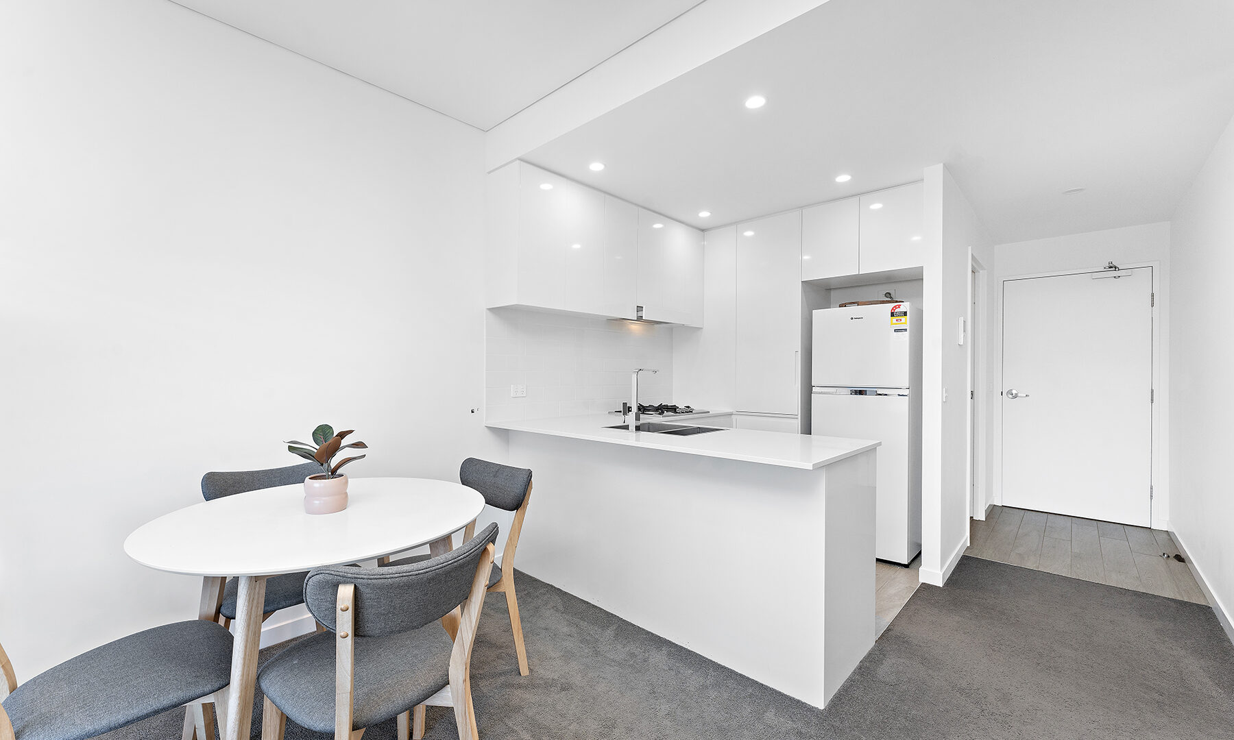 316/1 Evelyn Court, Shellharbour City Centre NSW 2529 - photo 3