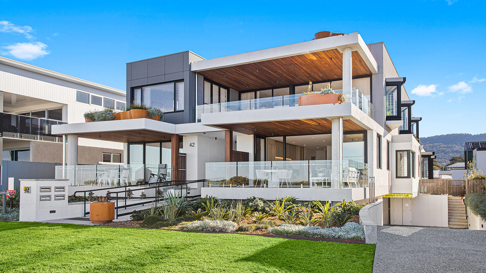 Sold - 1/42 Beach Drive - New Property in Woonona - Real Estate by Vanessa Denison-Pender
