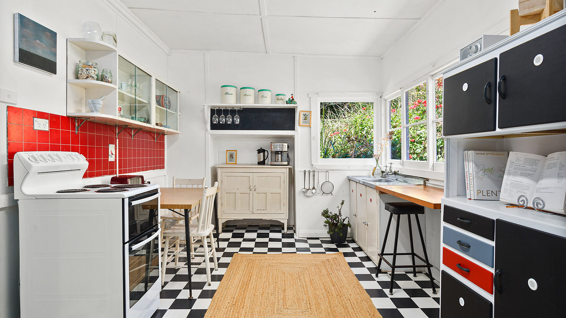 Sold - 3 Sweeney Place - New Property in Wombarra - Real Estate by Vanessa Denison-Pender