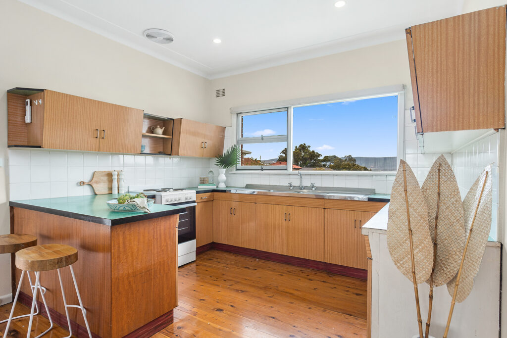Sold - 4 Hilltop Avenue - New Property in Lake Heights - Real Estate by McGrath Thirroul