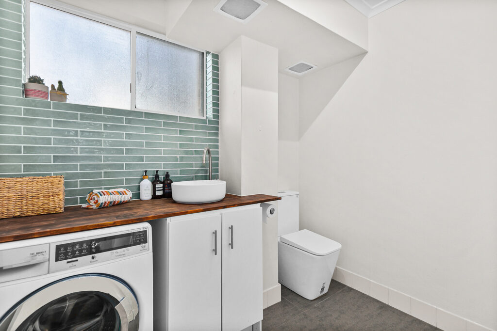Sold - 1/44 Redman Avenue - New Property in Thirroul - Real Estate by 