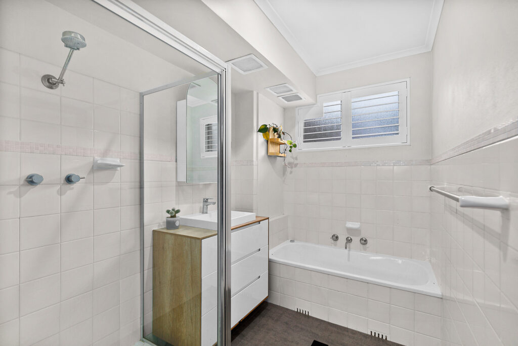 Sold - 1/44 Redman Avenue - New Property in Thirroul - Real Estate by 