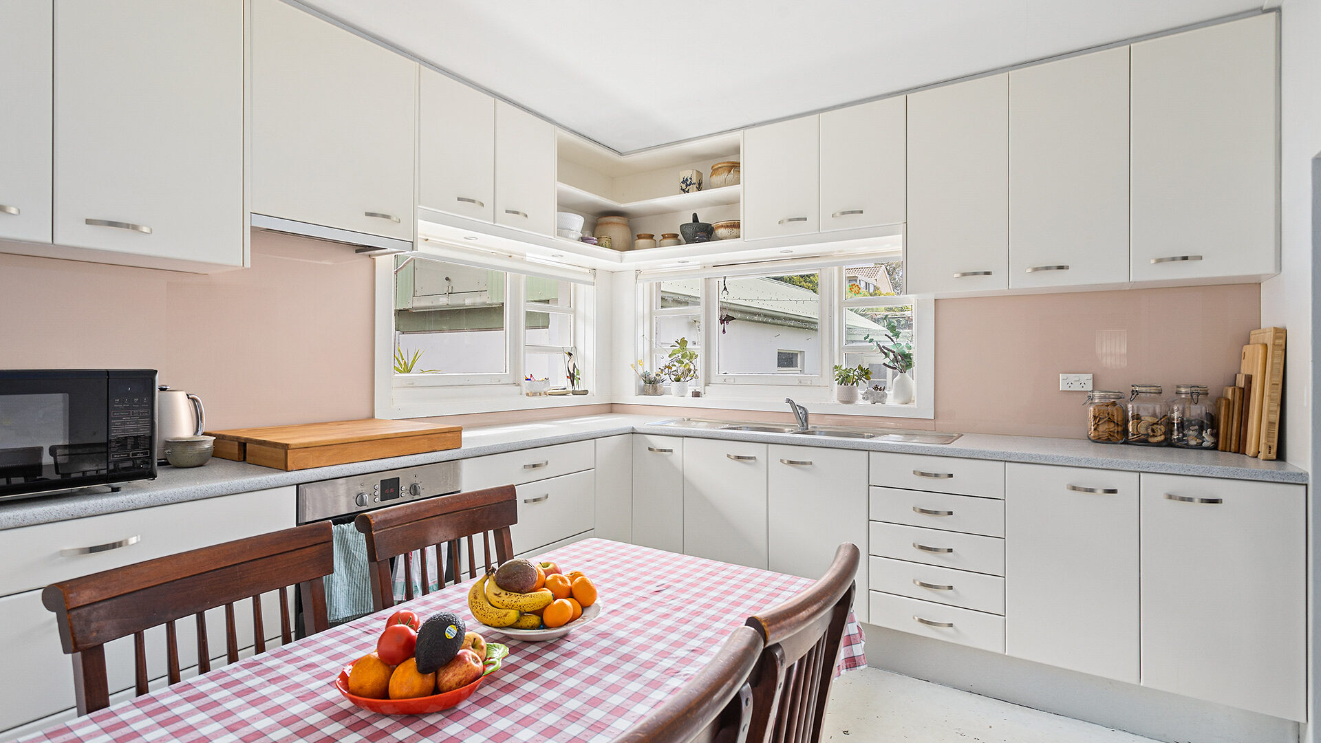 Sold - 14 Dorrigo Avenue - New Property in Woonona - Real Estate by Vanessa Denison-Pender