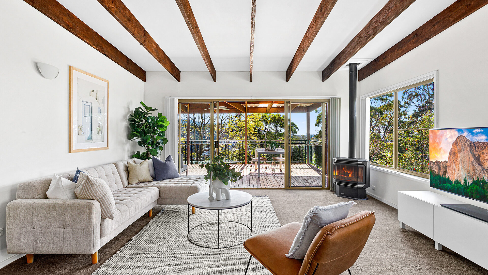 Sold - 110 Panorama Drive - New Property in Farmborough Heights - Real Estate by David Greenwood