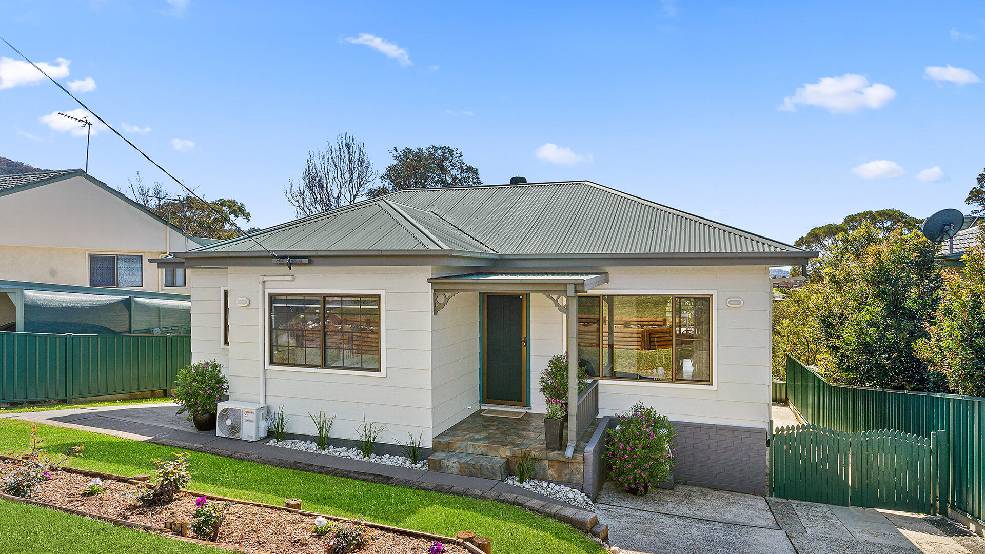 Sold - 110 Panorama Drive - New Property in Farmborough Heights - Real Estate by David Greenwood