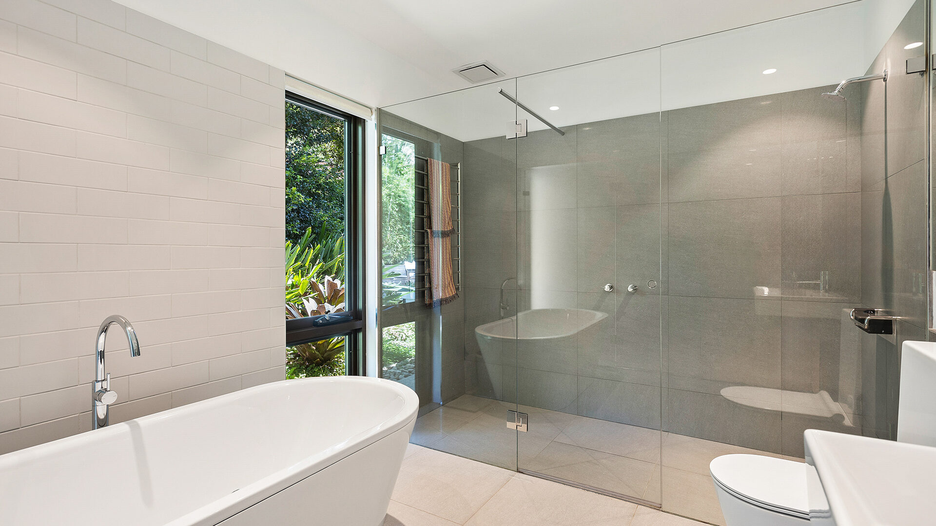 Sold - 10-12 Treetop Glen - New Property in Thirroul - Real Estate by Vanessa Denison-Pender
