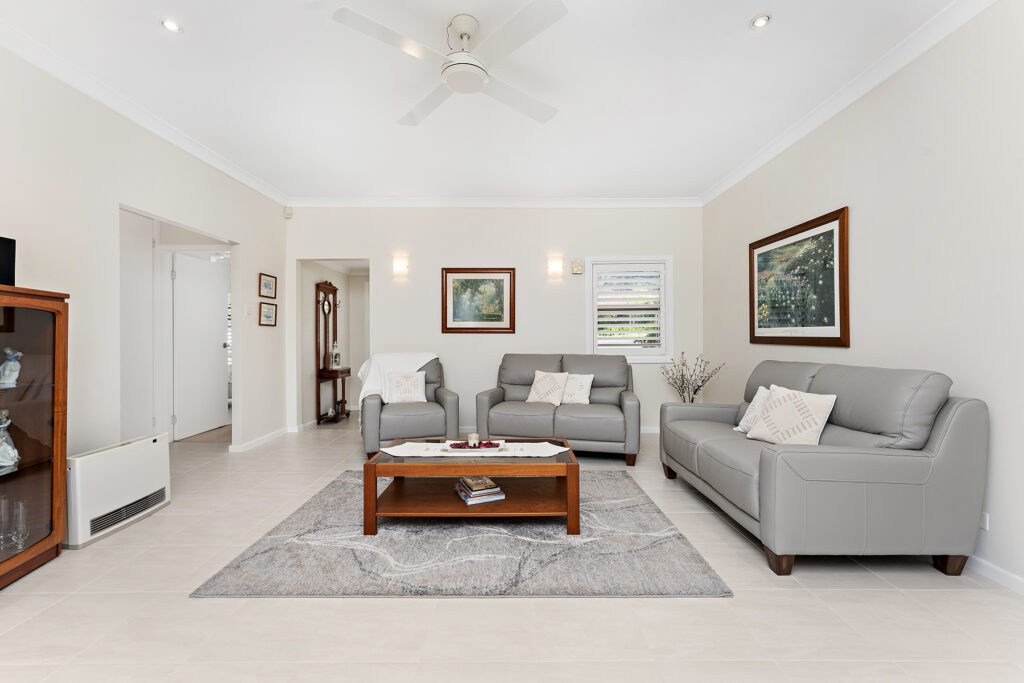 13 Robsons Road, Keiraville NSW 2500 - photo 2