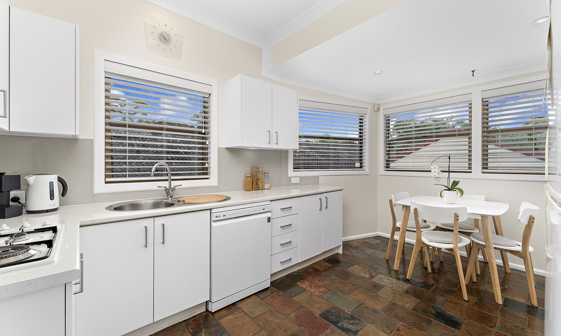 13 Robsons Road, Keiraville NSW 2500 - photo 5