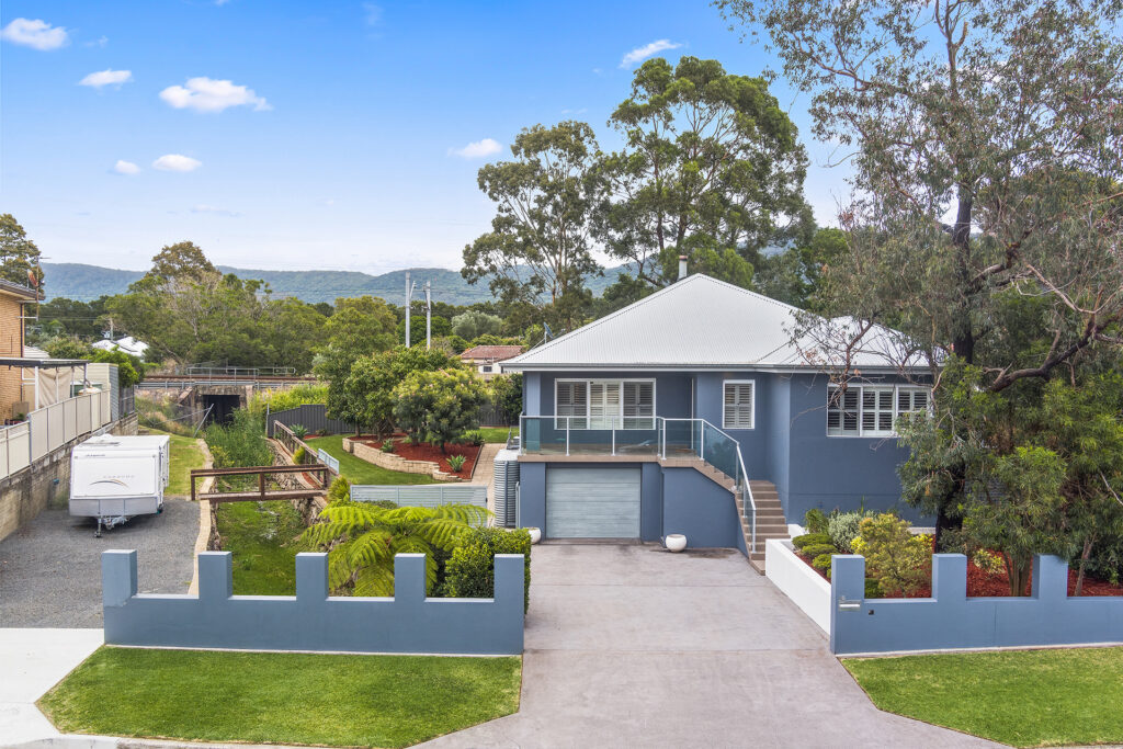 Sold - 48 Colgong Crescent - New Property in Towradgi - Real Estate by Christian Zeidler