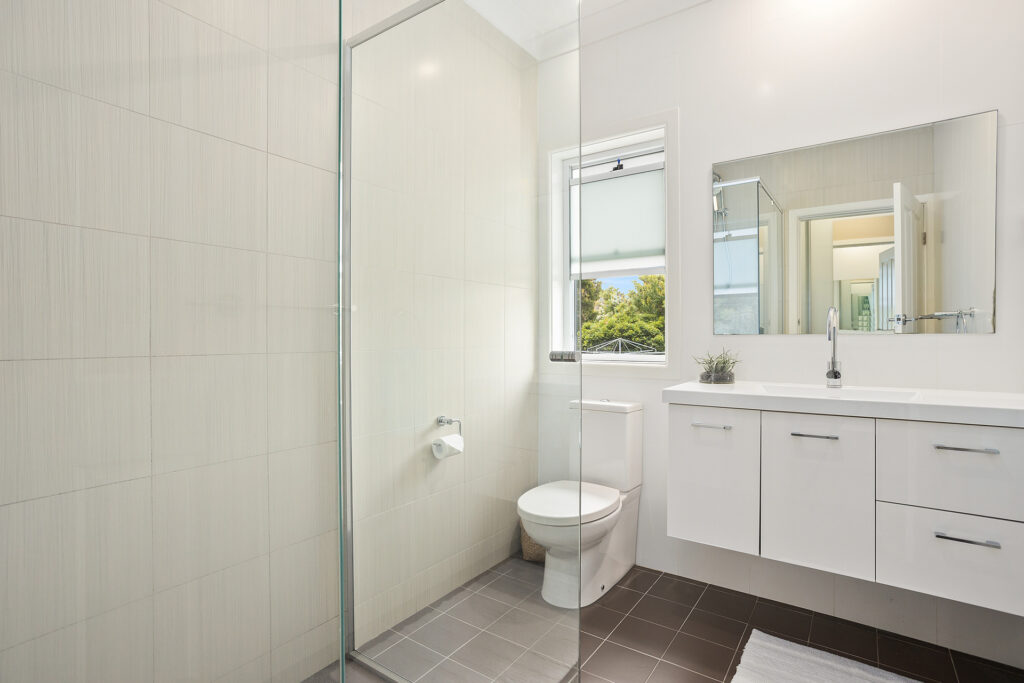 Sold - 48 Colgong Crescent - New Property in Towradgi - Real Estate by Christian Zeidler