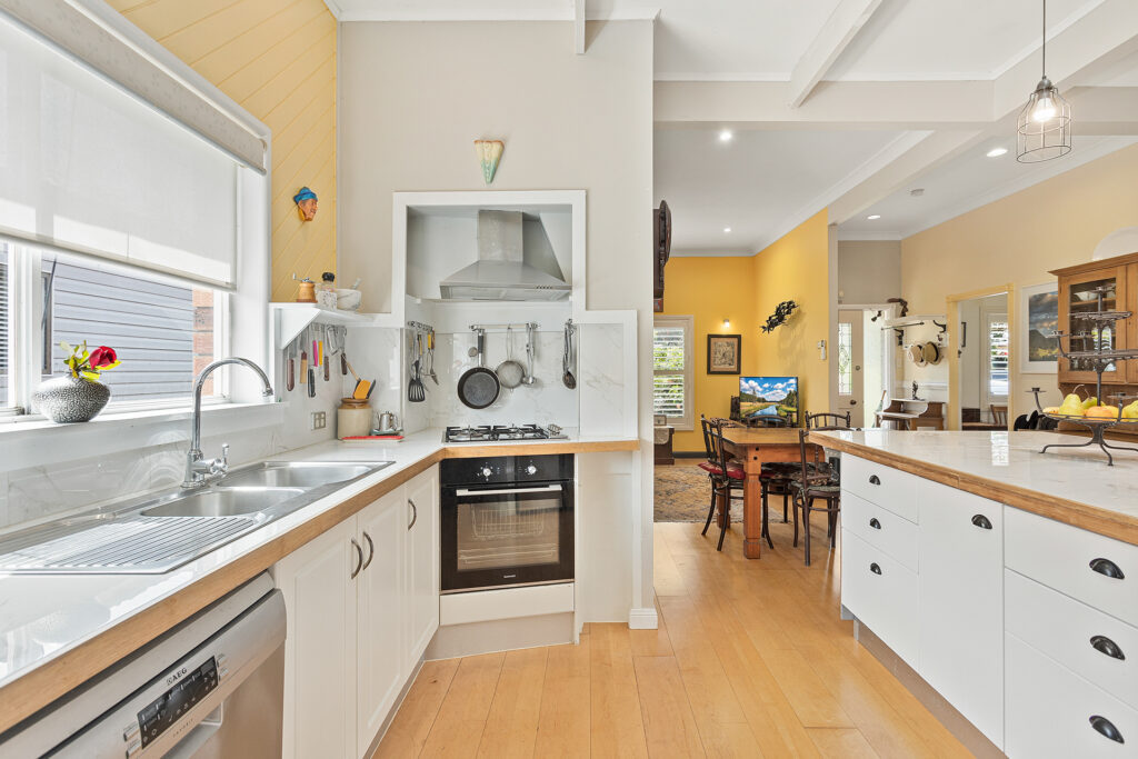 Sold - 32 Hillcrest Avenue - New Property in Woonona - Real Estate by 