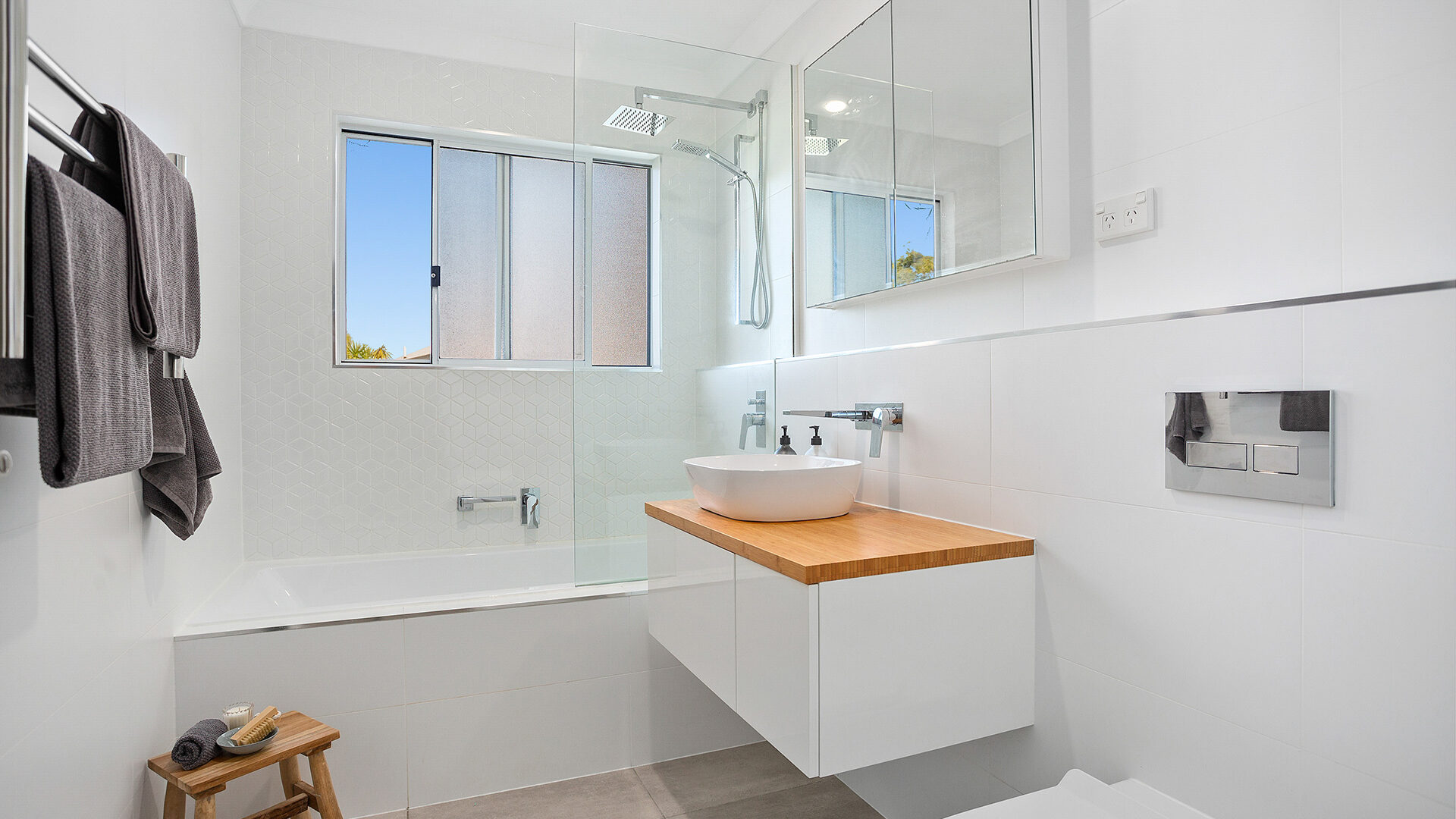 Sold - 7/10A Kiandra Road - New Property in Woonona - Real Estate by 