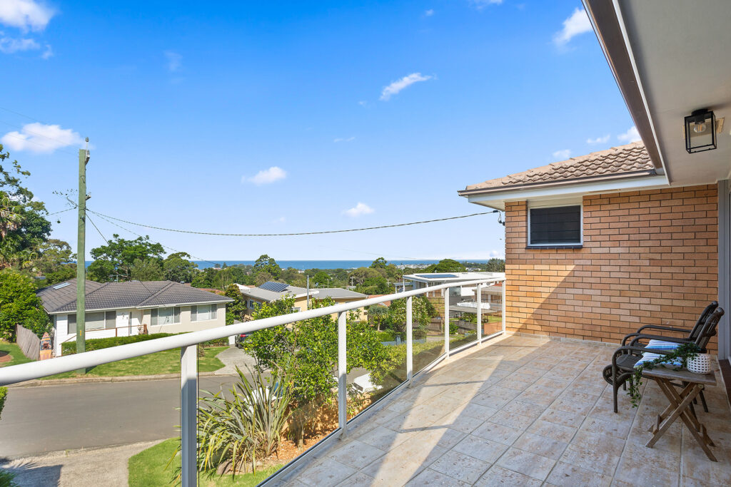 Sold - 8 Robinsville Crescent - New Property in Thirroul - Real Estate by Vanessa Denison-Pender