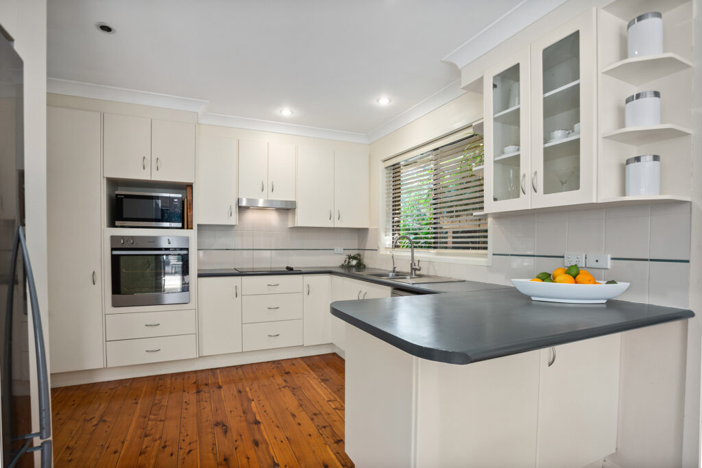 Sold - 8 Robinsville Crescent - New Property in Thirroul - Real Estate by Vanessa Denison-Pender