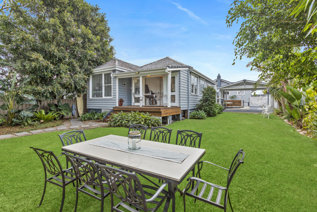 63 Dobbie Avenue, East Corrimal NSW 2518 - photo 5