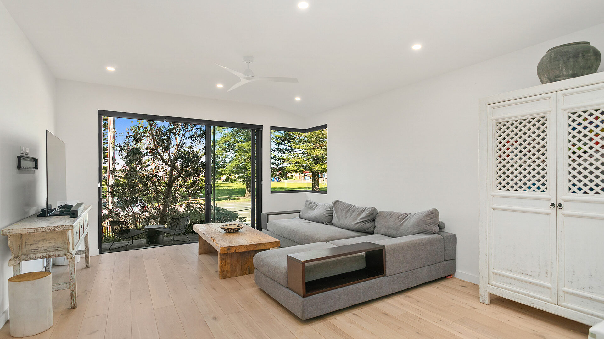 Sold - 26 Cliff Parade - New Property in Thirroul - Real Estate by 