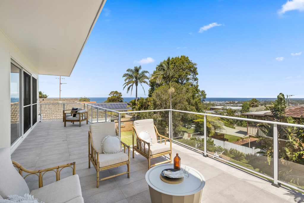 13 Nardoo Crescent, Thirroul NSW 2515 - photo 2
