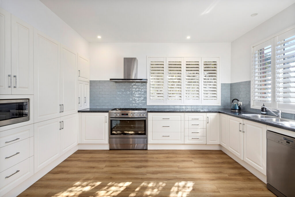Sold - 18 Robinsville Crescent - New Property in Thirroul - Real Estate by Andrew McLeod