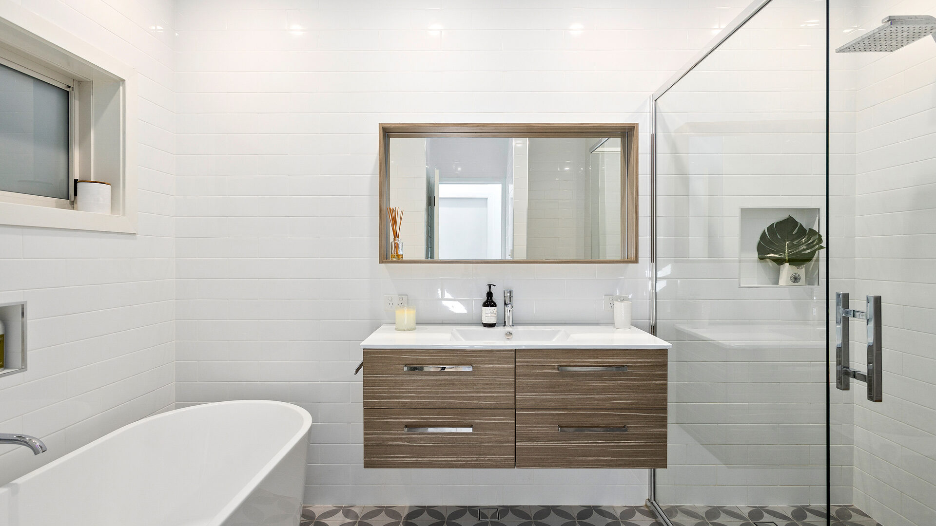Sold - 18 Robinsville Crescent - New Property in Thirroul - Real Estate by Andrew McLeod
