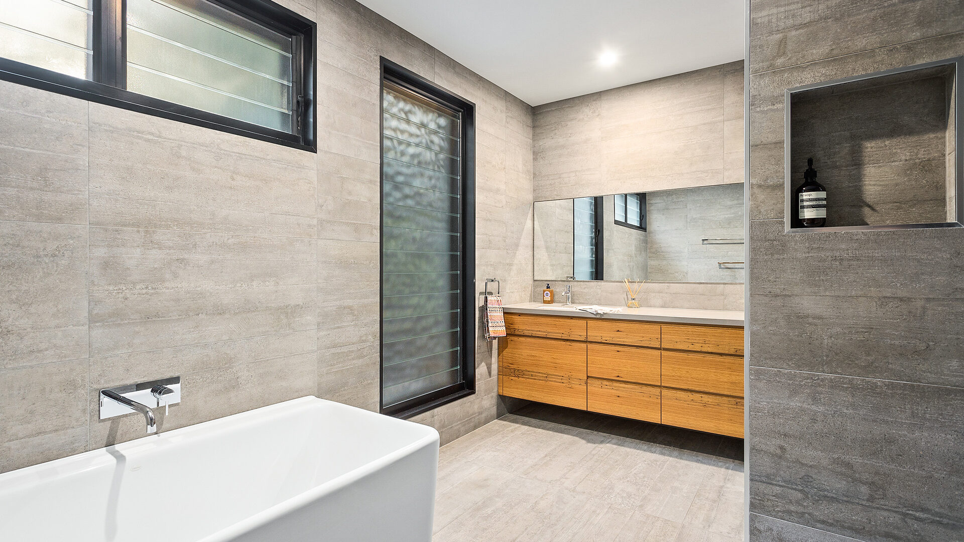 Sold - 30 Kurraba Road - New Property in Woonona - Real Estate by Vanessa Denison-Pender