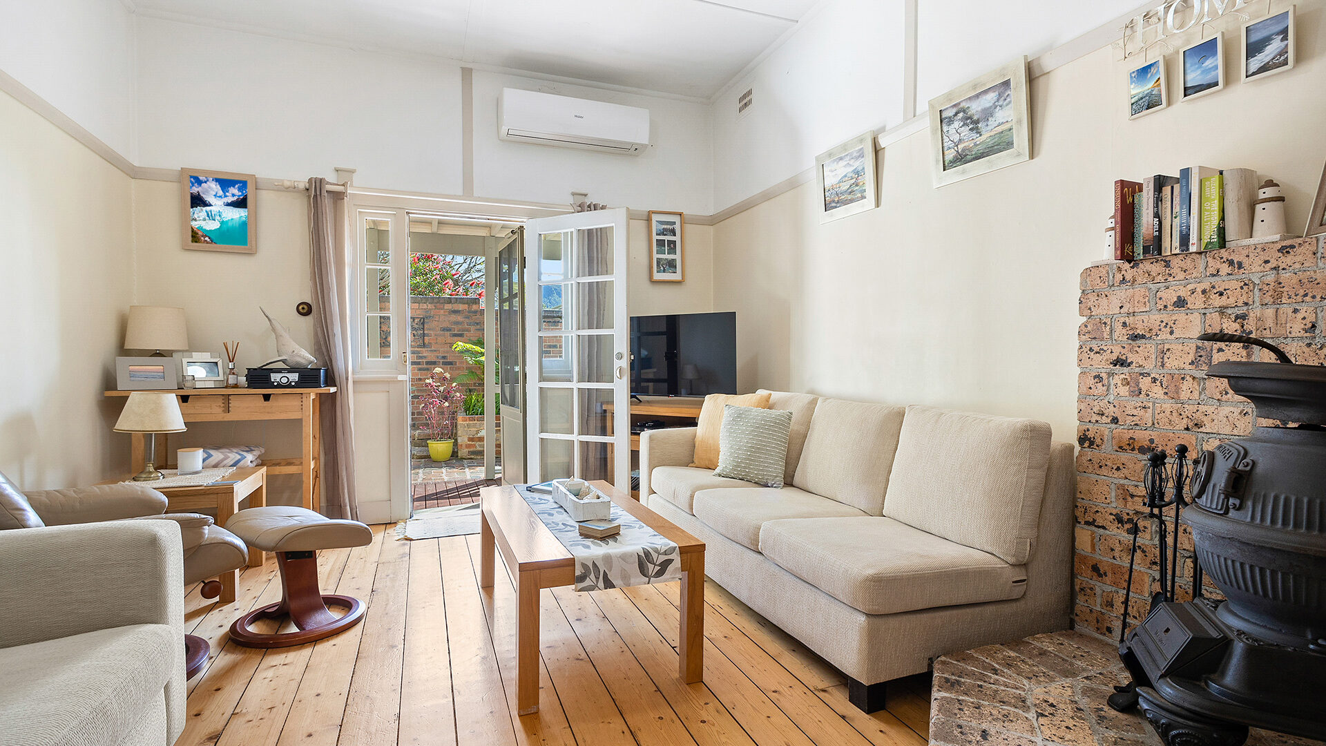 Sold - 102 Princes Highway - New Property in Thirroul - Real Estate by 