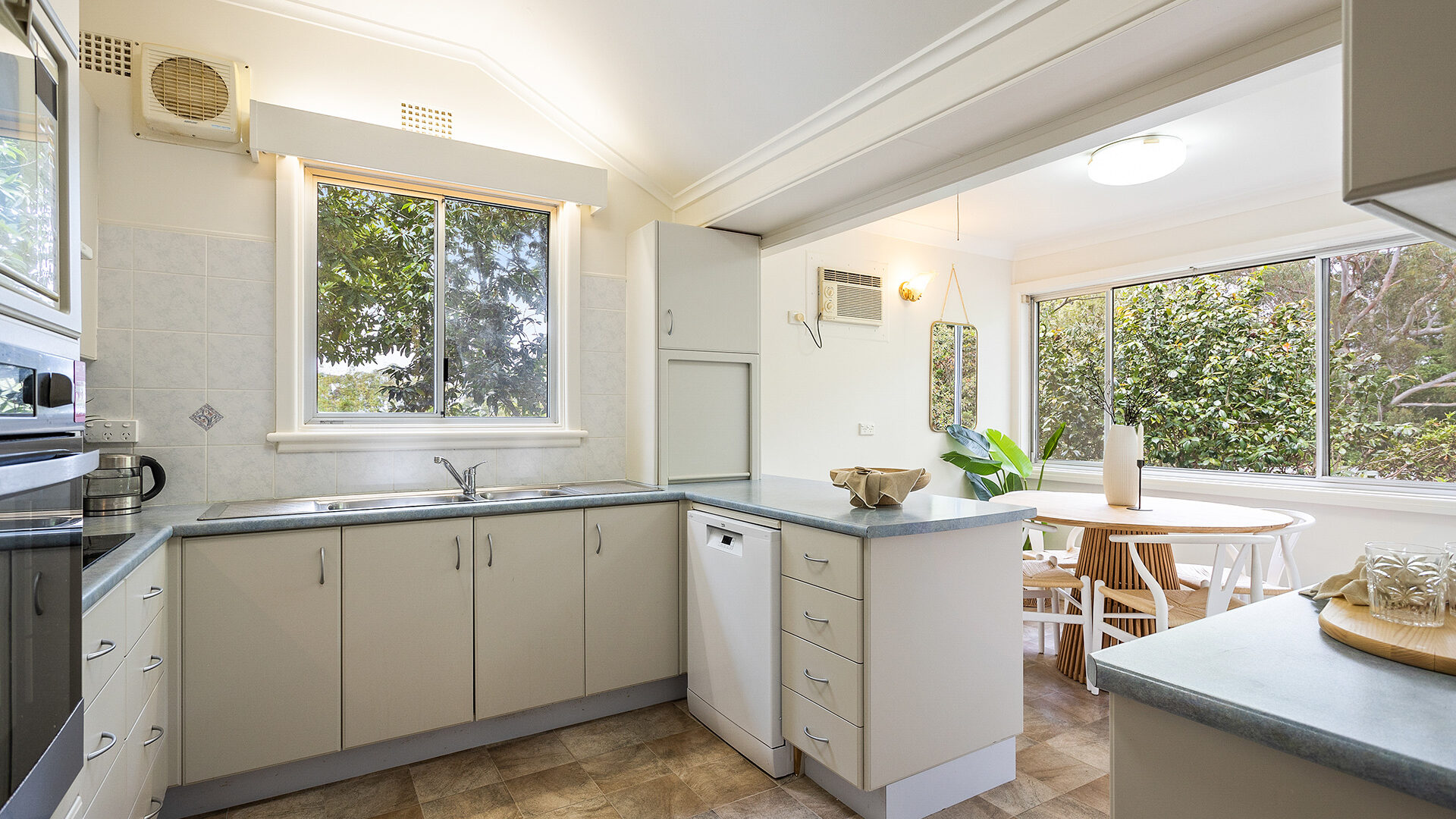 Sold - 26 Buttenshaw Place - New Property in Austinmer - Real Estate by Vanessa Denison-Pender