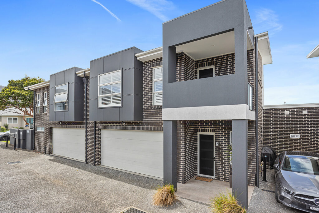 2/17 Ryan Street, Balgownie NSW 2519 - photo 2