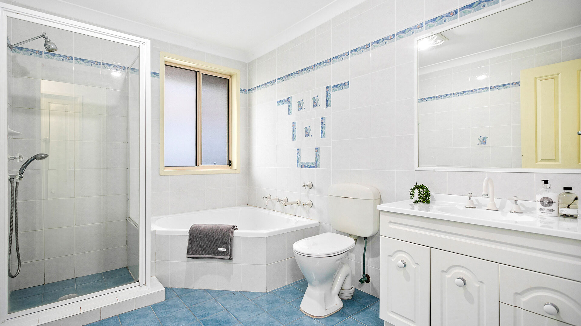 Sold - 32 Sorensen Drive - New Property in Figtree - Real Estate by Alisa Sturluson